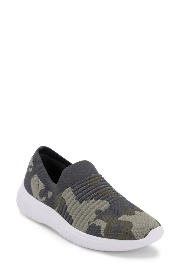 Blondo Karen Waterproof Slip-On Sneaker - Green - 6.5 M