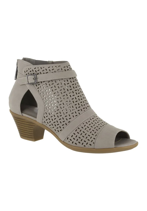 Women's Easy Street Carrigan Bootie - Grey - Size 8