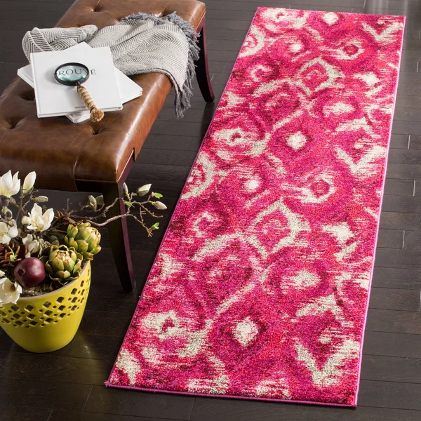 Safavieh Monaco MNC242D Fuchsia - Cream Rug 6&7x22 x 6&7x22 Round