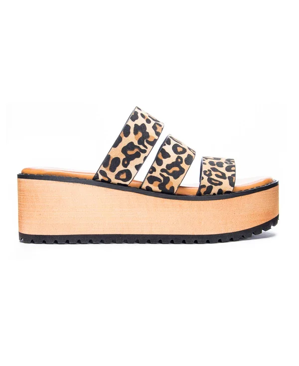 Chinese Laundry Jolt Wedges in Black/Tan Size 6.0