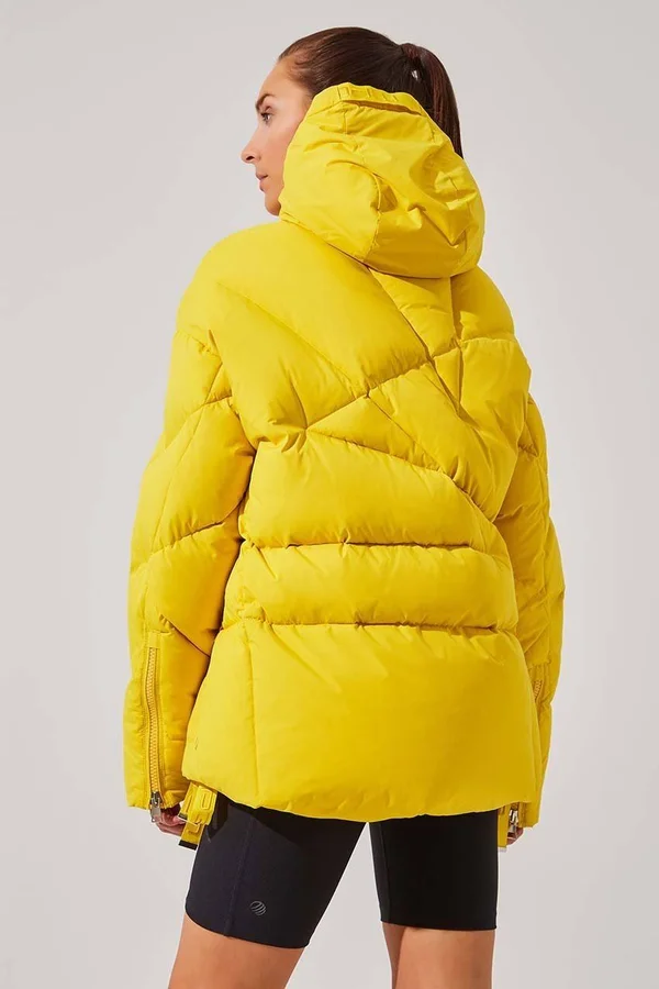 Stratosphere Down Filled Slouchy Puffer Jacket – MPG Sport Primary Yellow - M