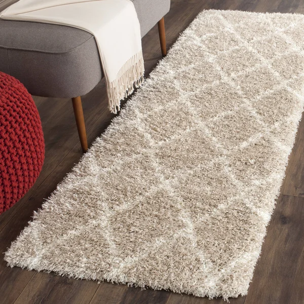 Safavieh Montreal Shag SGM831C Beige - Ivory Rug 6&7x22 x 6&7x22 Square