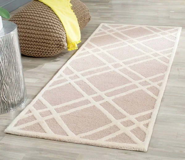 Safavieh Cambridge CAM142J Beige - Ivory Rug, 8&x 8& Square
