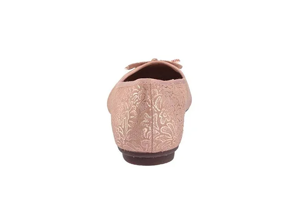 Women's Hush Puppies Abby Bow Ballet Pale Peach Metallic Print - in Size 5.5