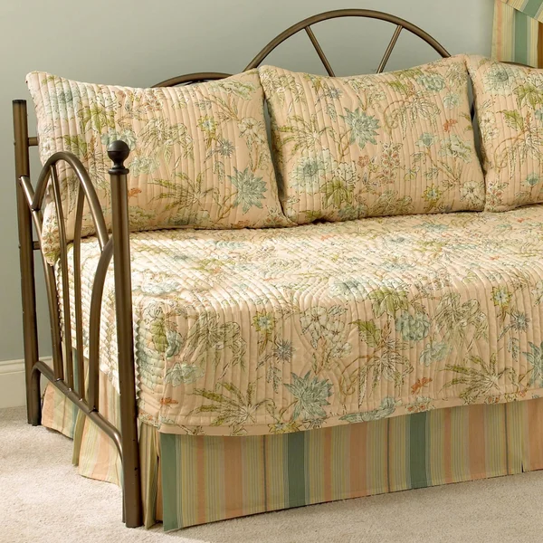 Waverly Cape Coral 5 Piece Daybed Set
