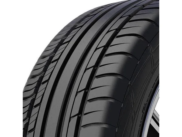 Federal Couragia F/X All-Season Tire - 285/35R22 106W