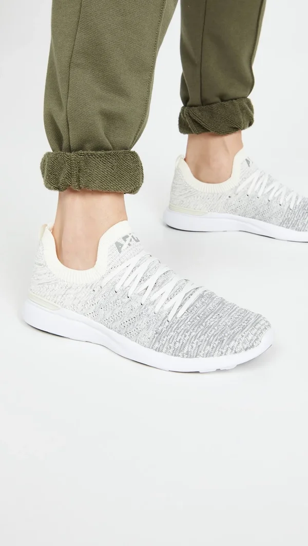 APL Women's Techloom Wave Running Shoe