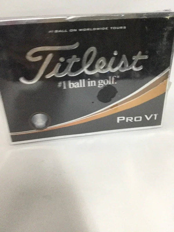 Titleist Pro V1 12 Pack Golf Balls