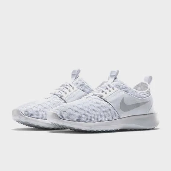 Nike Women's Juvenate Running Shoe White/Pure Platinum