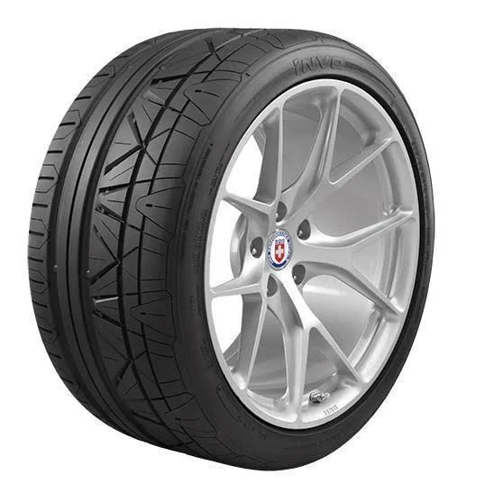 Nitto Invo 225/35R19 88 Y Tire
