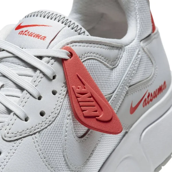 Nike Atsuma Photon Dust